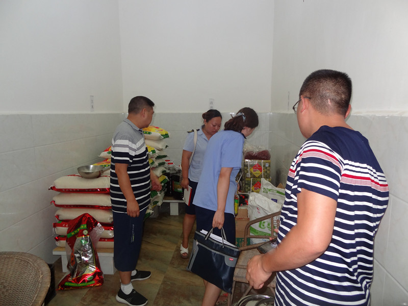 123 夹江县市场监管局夹江县市场监管局开展秋季学校食堂食品安全检查
